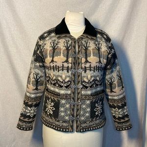 Icelandic Design Cardigan Wool Outdoor Scene Print. Size S